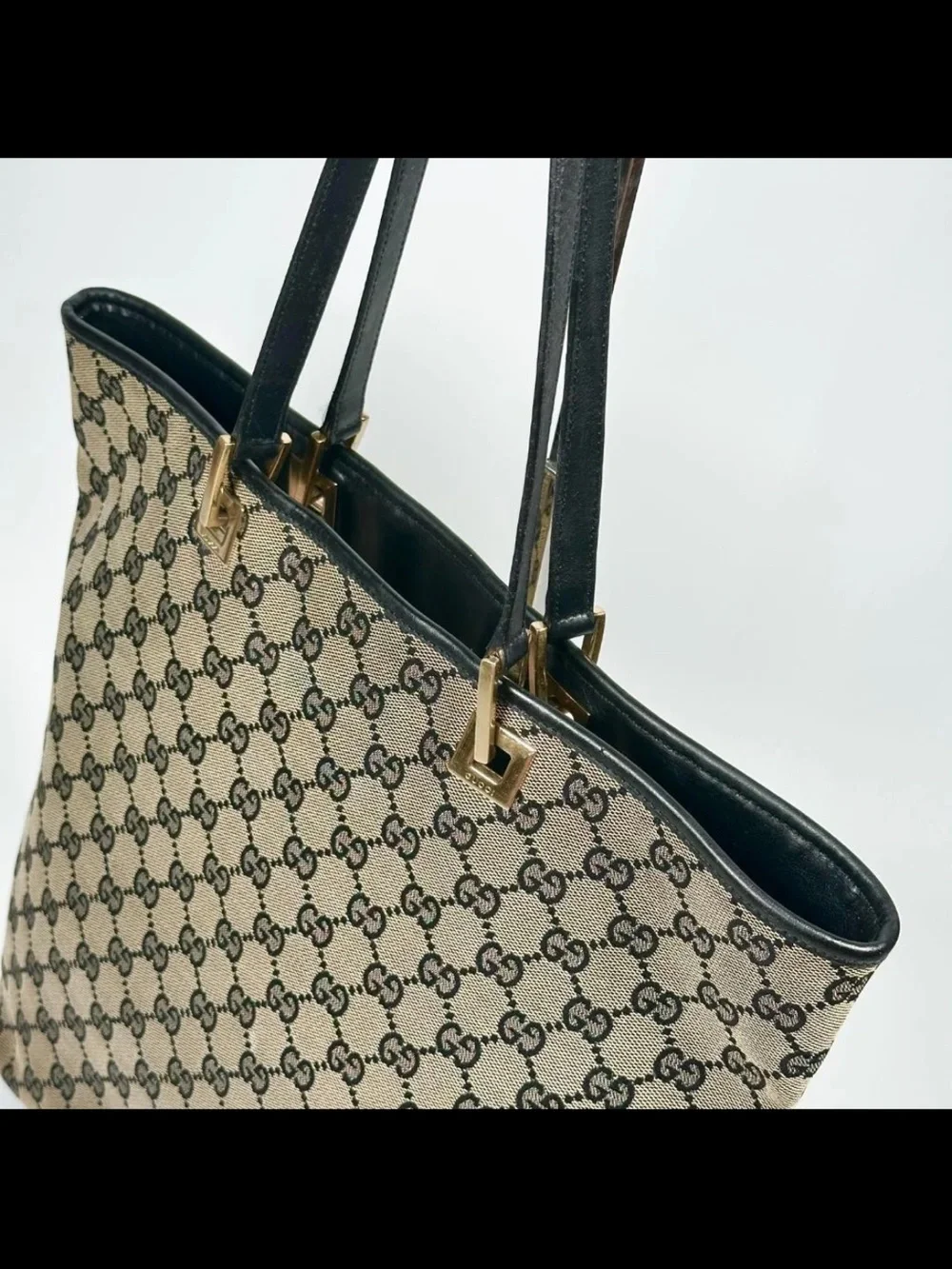 Gucci Monogram Canvas Tote Bag in Beige/Black